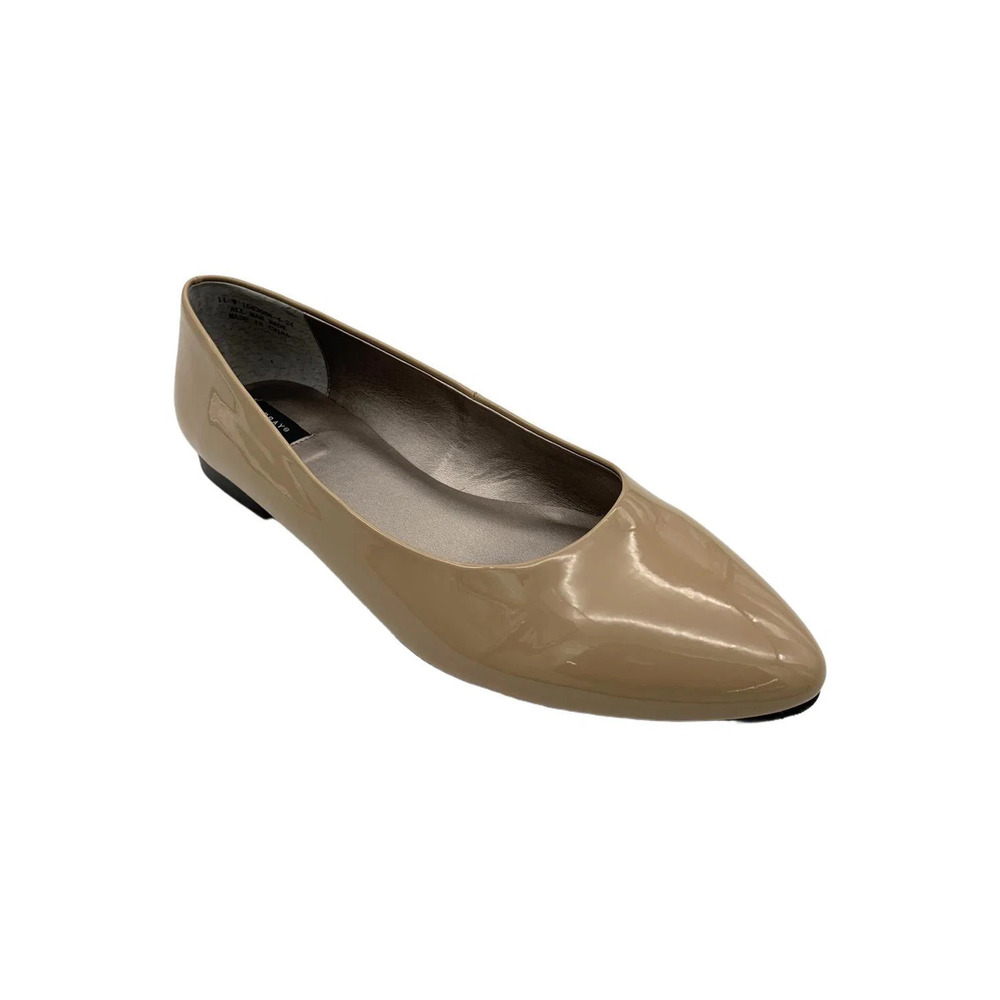 Array Women's Paula Flats Nude/Patent - Wide